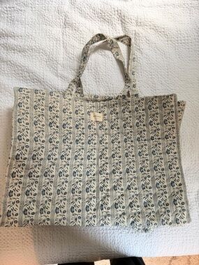 Sezane Large Cream and Blue Floral Stripe Cotton Tote with Zipper